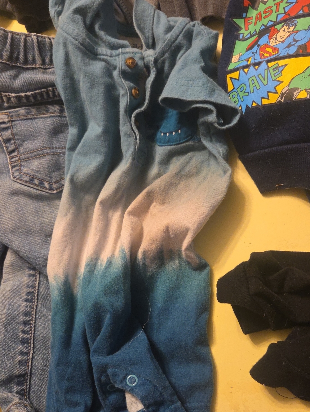 30 Pieces Boys 12-18 Month Clothing Lot - Picture 9 of 10